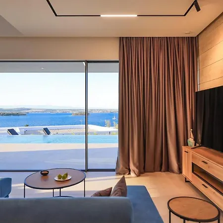 Astor 4*